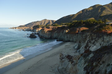 Sunrise along the stunning ocean road around Big Sur on the Californian Highway 1, USA