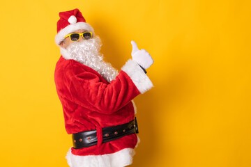 Fototapeta na wymiar santa claus isolated on background with success expression