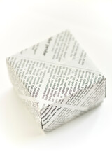 新聞紙で作った箱