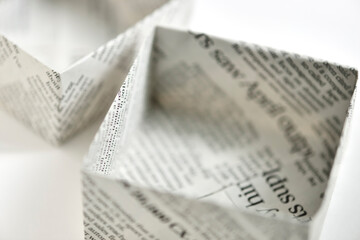 新聞紙で作った箱