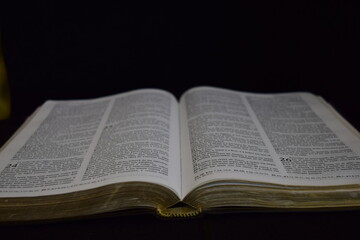 Obraz premium The Bible on the table