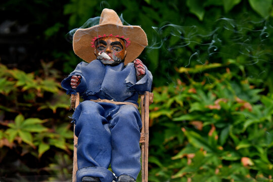 &ldquo;Maxim&oacute;n&rdquo; Patron Saint of Debauchery smoking cigarette, created by Shamans in Santiago Atitl&aacute;n, Guatemala