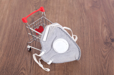 An N95 mask in the shopping cart