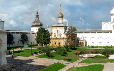 Fototapeta na wymiar Courtyard of the Rostov Kremlin in Russia