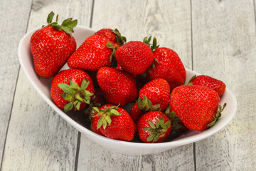 Sweet strawberry in the bowl