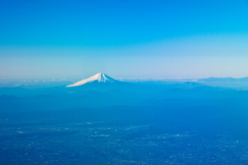 Fototapeta premium 空撮富士山