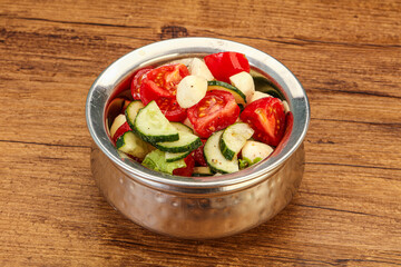Salad with vegetables and mozzarlla