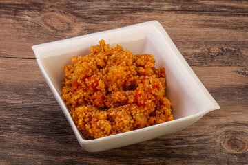 Couscos with tomato and chicken