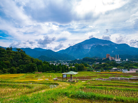 武甲山」の写真素材 | 969件の無料イラスト画像 | Adobe Stock