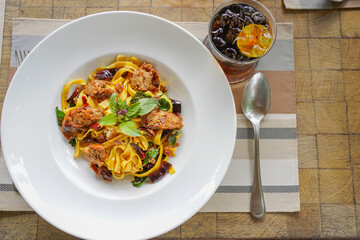 spaghetti with meatballs