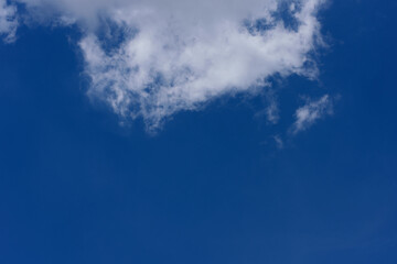 Obraz premium Blue sky and clouds with copy space