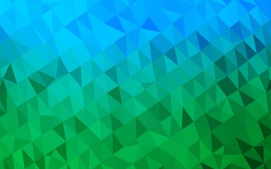 Obraz premium Light Blue, Green vector abstract polygonal layout.