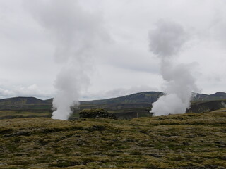 Islanda, l'industria che sfrutta la terra 