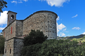 Obraz premium Bobbio, le rovine del monastero di San Francesco - Piacenza