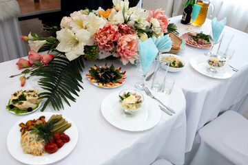 festive table decoration