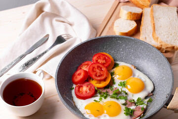 fried eggs