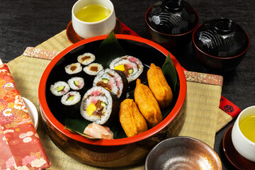 巻き寿司 Rolled sushi 