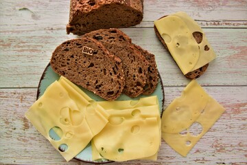 rye bread with seeds and cheese thin slices