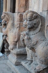 Fototapeta na wymiar stone carving and sculptures of meenakshi amman temple madurai tamil nadu 