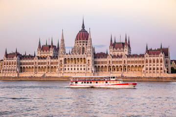 Fototapeta na wymiar Parliament in Budapest in the evening, Hungary