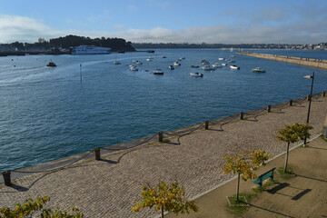 Promenade en bord de mer
