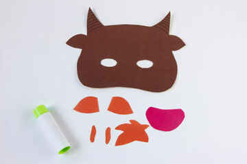 step 3 how to make a brown bull mask for the new year from cardboard with your own hands, preparation for 2021 step by step