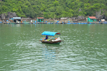 Floating mini market. Halong. Vietnam.