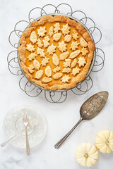 Pumpkin pie with leaf details