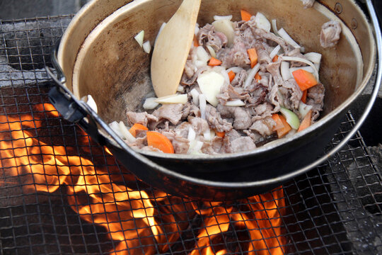 93 件の最適な 野外炊飯 画像 ストック写真 ベクター Adobe Stock