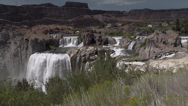 Multiple Waterfalls in a Beautiful Idaho Landscape | Shoshone Falls | 4K
