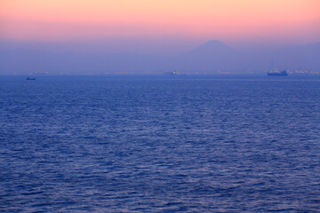 東京湾の日没風景