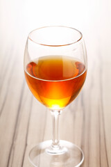 グラスのウーロン茶