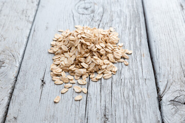 Small organic oat flakes