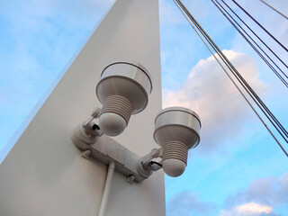 橋のライトアップ用照明器具