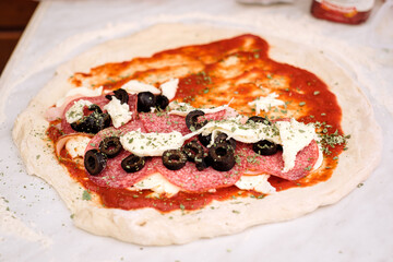 Belegter Pizzateig Calzone