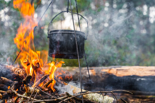 Hiking pot, Bowler in the bonfire, Stock photo