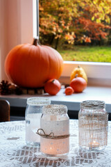 How to transform plain glass jar into a romantic candle holder, tutorial.