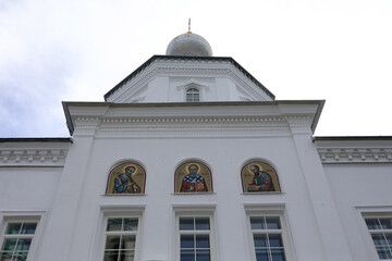 Fototapeta na wymiar White orthodox church