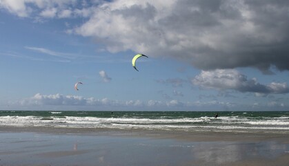 plage de pors carn site de la Torche à Plomeur,kitesurf et surf en Bretagne