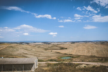 Landscape of dirt road and fields n toscane in Italie