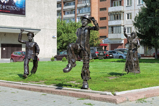 Barnaul, Russia. Sculpture "Attention, Filming!" depicting episode of film "The Circus" (1928) starring Charlie Chaplin.