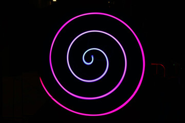 Movimiento circular de la luz 