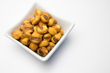 Platillo de maíz gigante frito