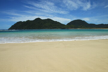 Lampuuk Beach, Aceh itself is ready to spoil your eyes with a panoramic view of the waves and its soft white sand.