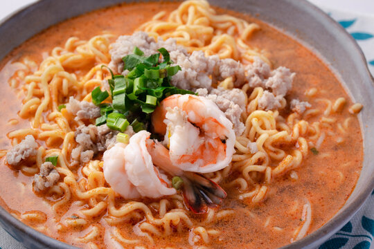 Instant noodles, Tom Yum Kung flavor, Creamy