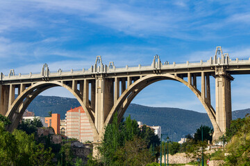 Obraz premium Bridge of Sant Jordi in Alcoi in a sunny day.