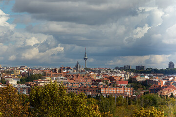 Fototapeta premium Madrid skyline landscape with storm clouds in autumn