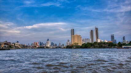 Fototapeta premium Bangkok city skyline at sunset