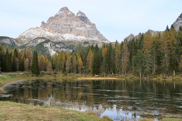 Fototapeta na wymiar Lago Antorno, 3 Zinnen Naturpark, Dolomiten