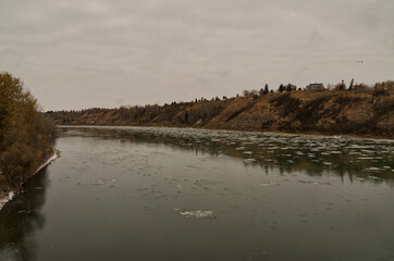 Fototapeta na wymiar North Saskatchewan River Partially Frozen